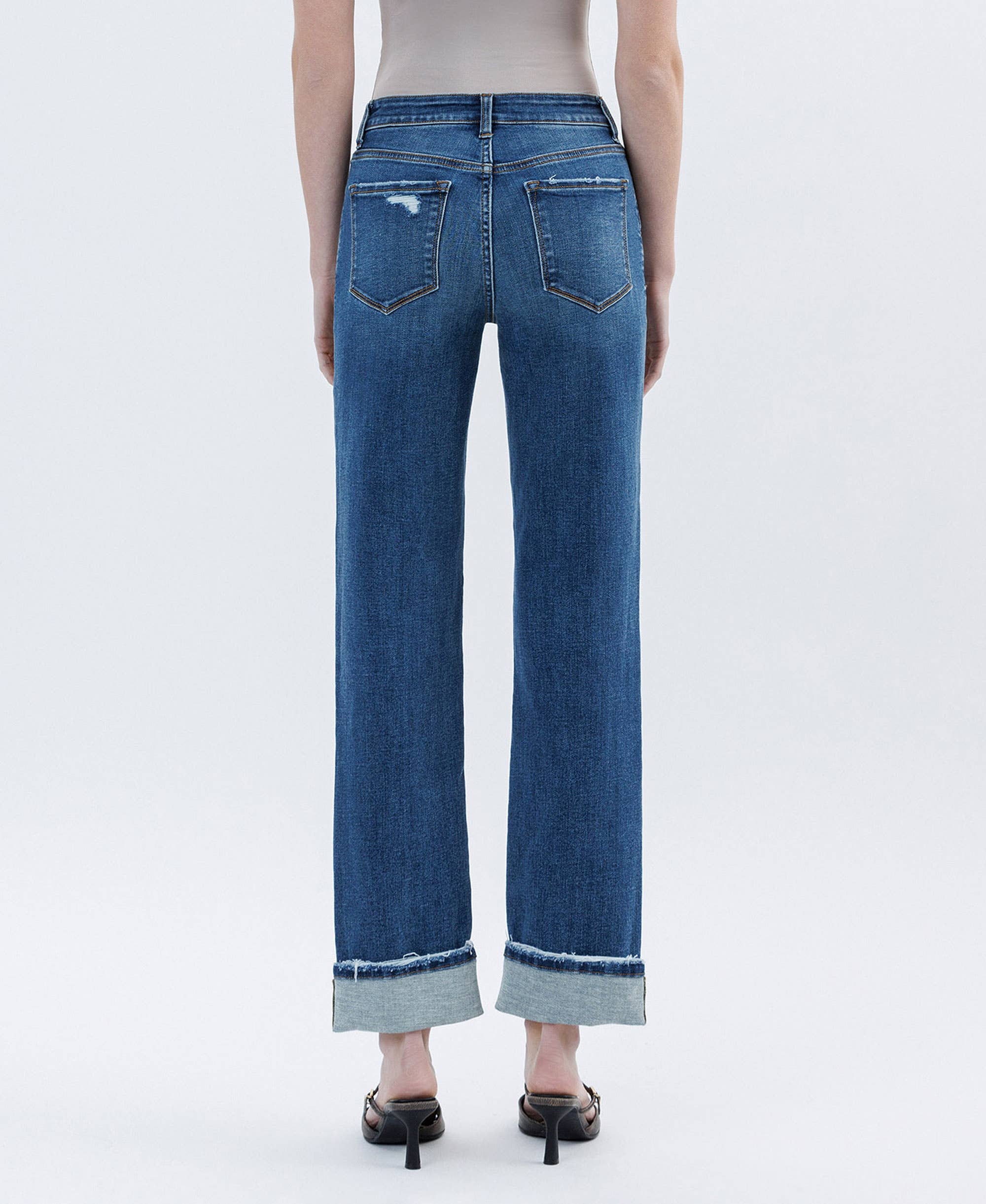 HIGH RISE CUFFED STRAIGHT JEANS