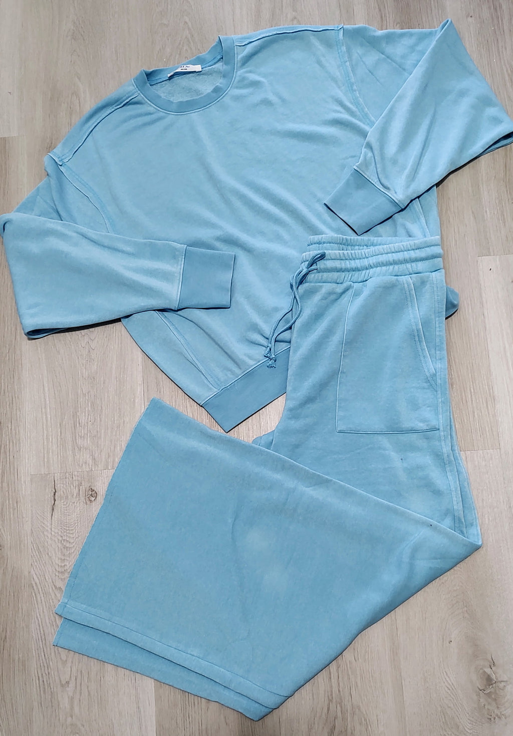 Raw Edge Detail Burnout Sweatshirt
